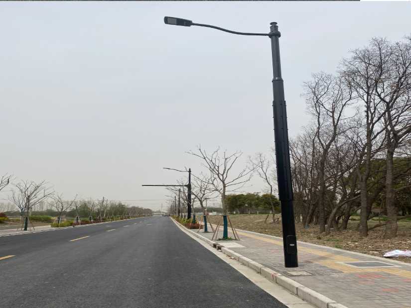 乌什县上海综合杆 太阳能路灯工程